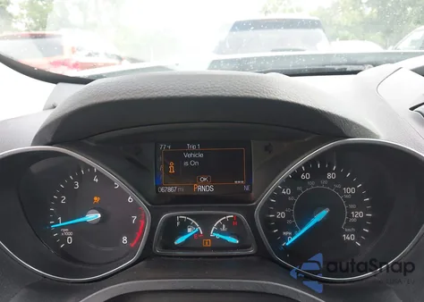 2019 Ford Escape S z USA, uszkodzony, nr VIN 1FMCU0F71KUA69213